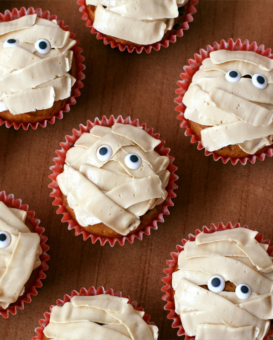 Pumpkin Chocolate Chip Mummy Cupcakes with Brown Sugar Buttercream