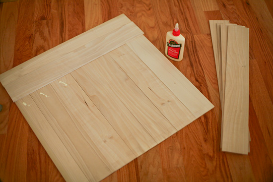 How to Distressed Wood Photo Backdrop