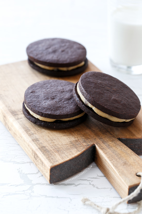 Homemade Cookie Dough Oreos from 