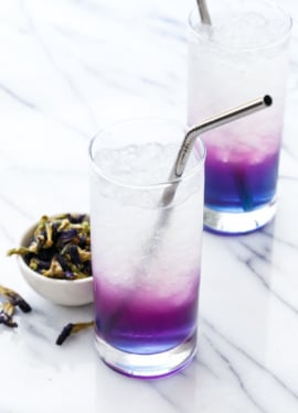 Butterfly Pea Lemonade aka Unicorn Lemonade: Magically (and nautrally!) changes color!
