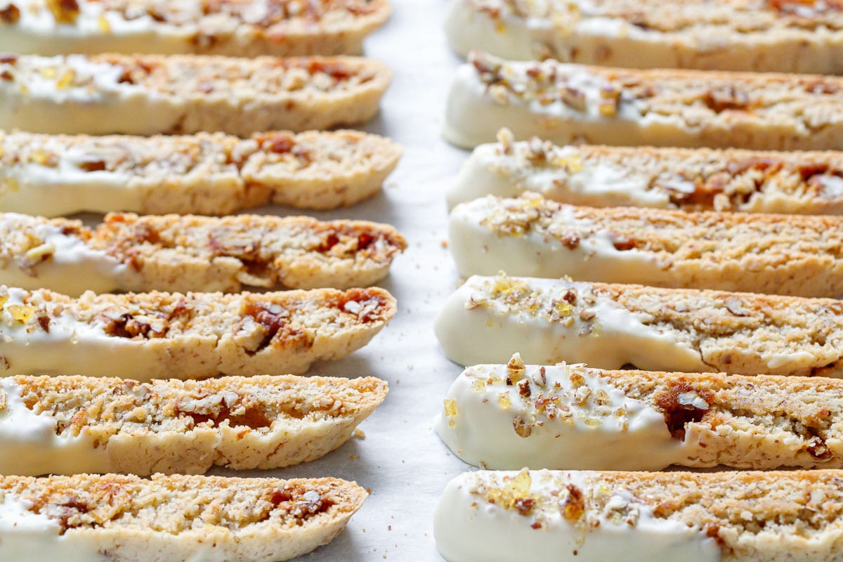 Crunchy Pecan Praline Biscotti